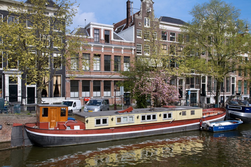 Amsterdam_-_Boathouse